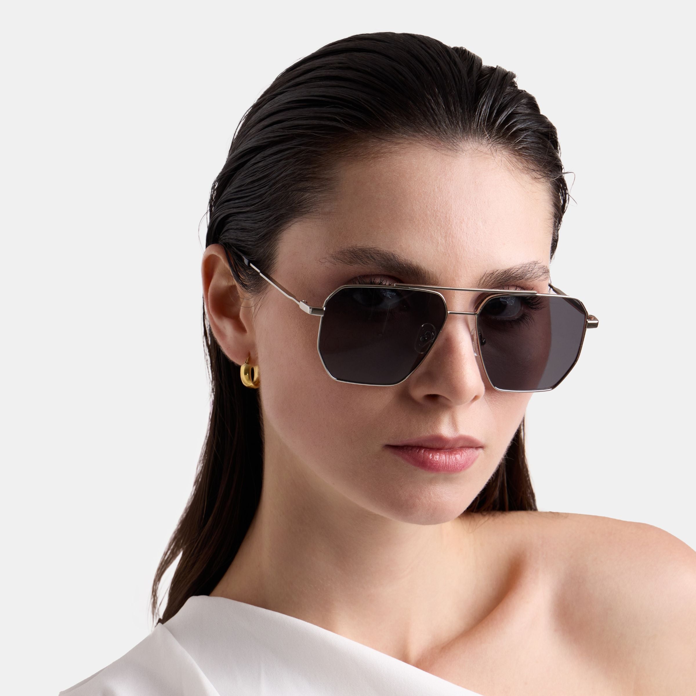 ليجيند نوير